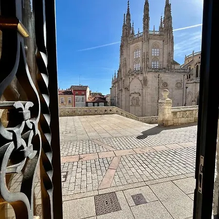 Atuaire Balcon Con Vistas A La Catedral De Lejlighed *