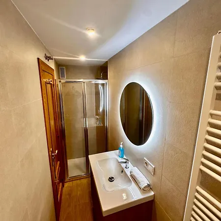 Atuairehome Balcon Con Vistas A La Catedral De Burgo