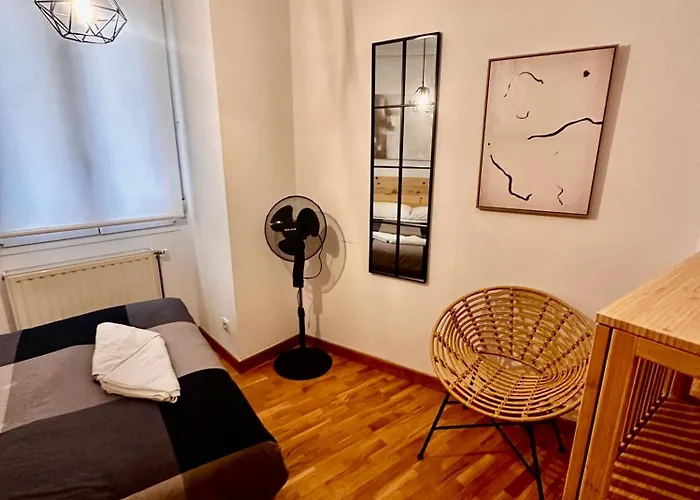 Atuaire Balcon Con Vistas A La Catedral De アパート